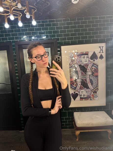 Wishudiana star du porno adulte archive