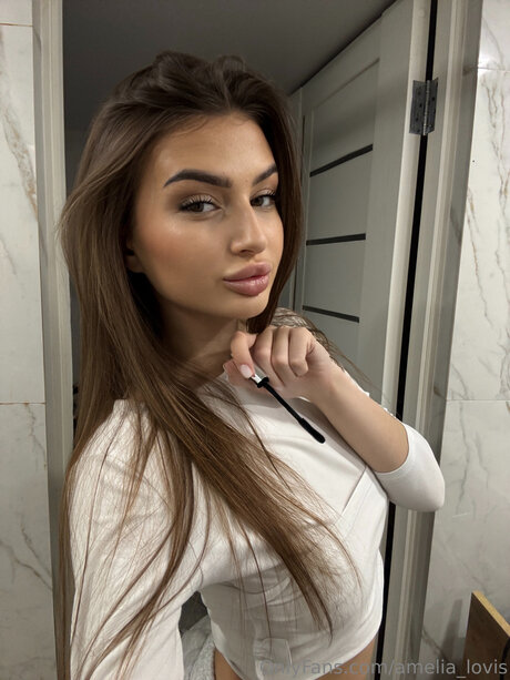 Amelia Lovis étoile de haute qualité galeries