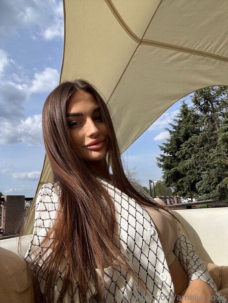 Amelia Lovis star du porno chaude collection