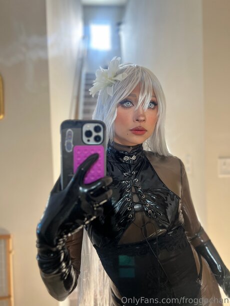 Froggochan actrice de sexe image