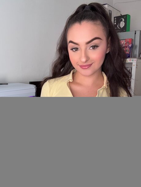 Deiitta actrice adulte image