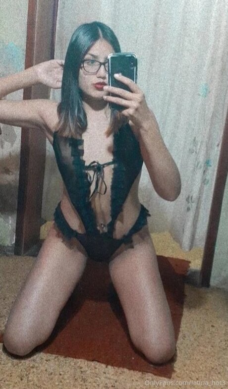 chatte arabe onlyfans art exclusif galeries