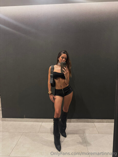 Moremartinnarg jolie star du porno img