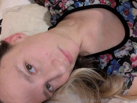 Natures Lil Nymp modèle nu collection