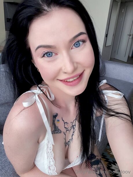 Babyloov actrice adulte galerie