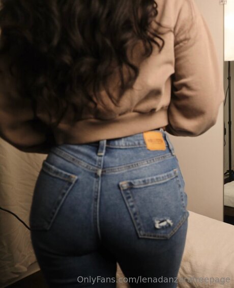 Lenadanzarafreepage étoile xxx galerie