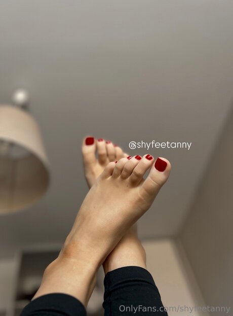 Shyfeetanny star du porno nue photo