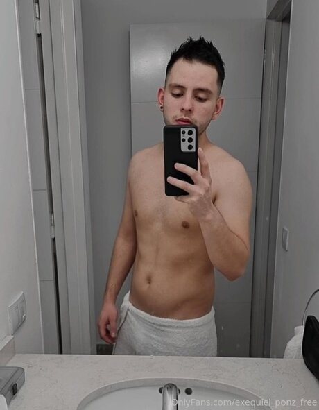 Exequiel Ponz Free meilleure actrice photo