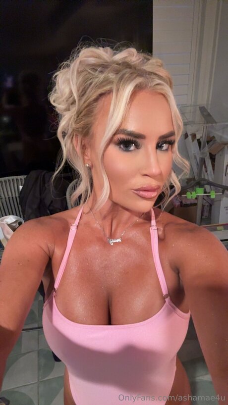 Ashamae4u star du porno chaud galeries