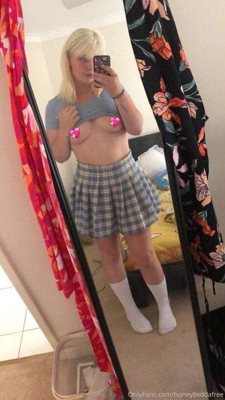 Honeybvddafree star du porno chaud archive