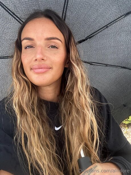 Allidore nus de stars du porno img