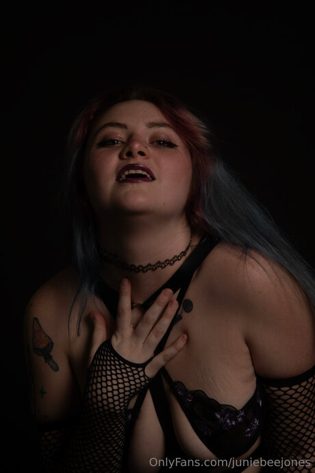 Juniebeejones étoile magnifique galerie