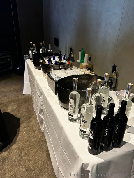 Blankslatee modèle magnifique photo