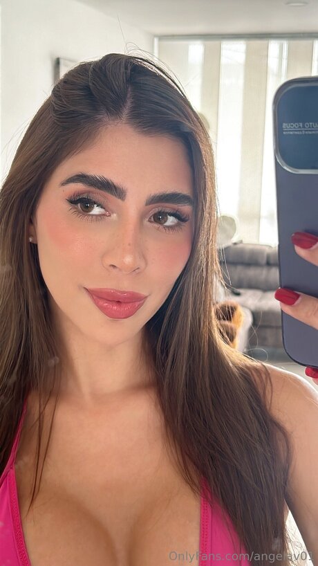 Angelav01 étoile xxx photos