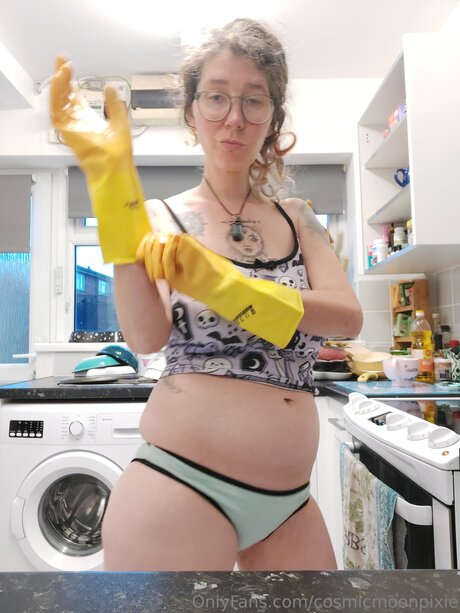 Cosmicmoonpixie modèle parfait img