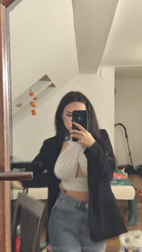 Thepleasureoflife Free actrice artistique photos