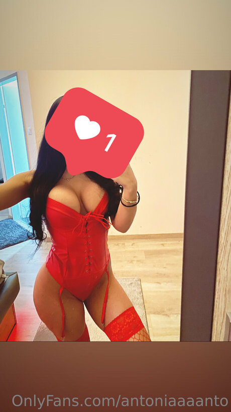Antoniaaaanto étoile sexy galerie