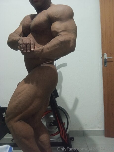 U426074122 star érotique image