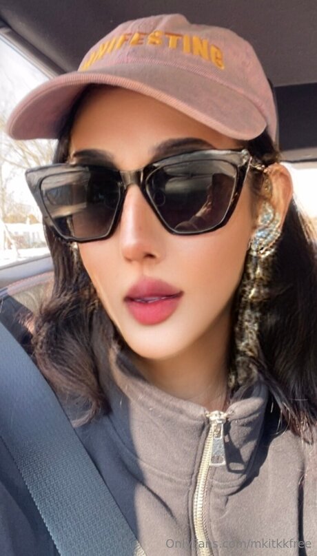 Mkitkkfree star du porno sexy des photos