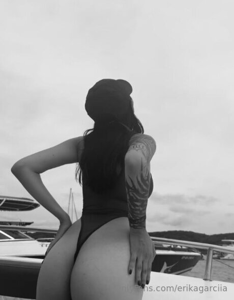 Erikagarciia modèle sympa galeries