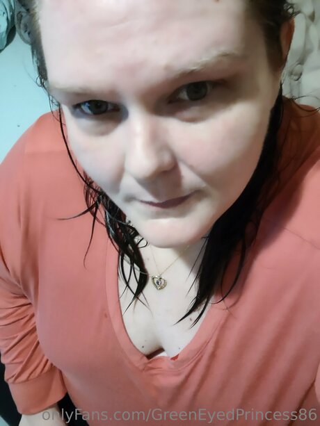 Greeneyedprincess86 modèle exclusif photos