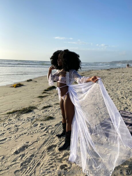 Rightwhereuwantme jolie star du porno images