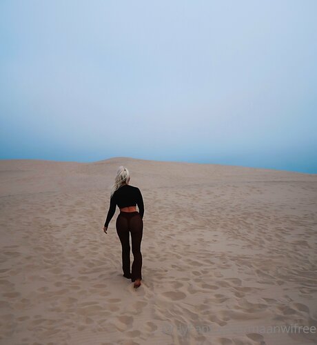 Maanwifree star érotique galerie