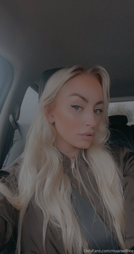 Maanwifree actrice de grande qualité archive