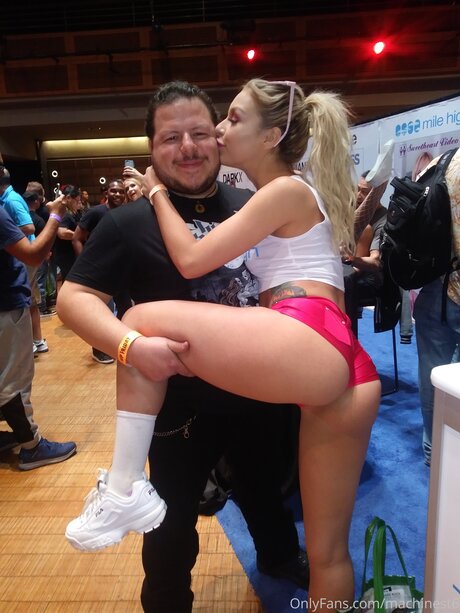 trio à gros seins onlyfans pornographique gratuit photos