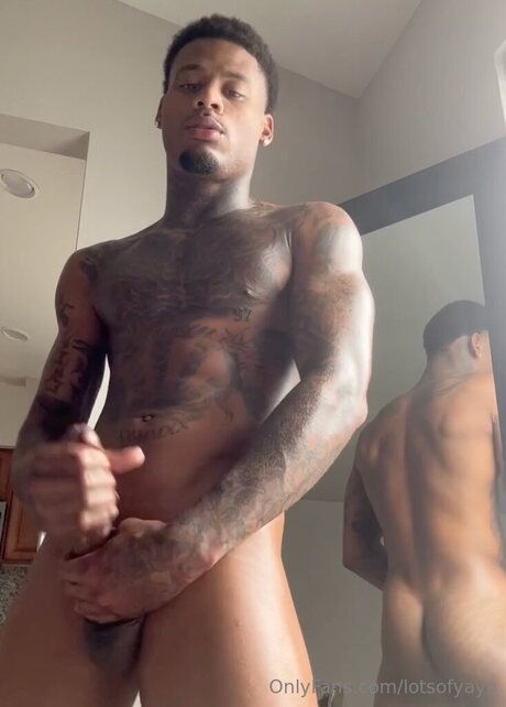 Lotsofyayo modèle meilleur image