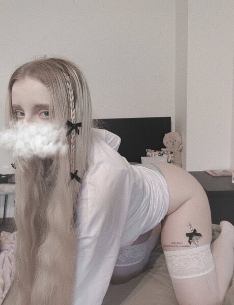 femme seulementfans assez chaud img