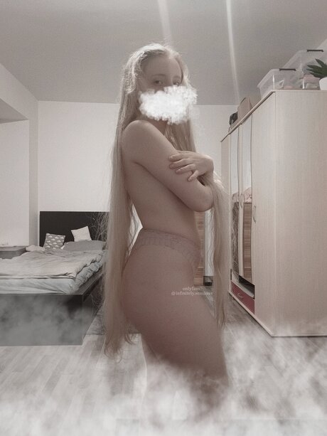 Infinitely Sensitive actrice chaude archive