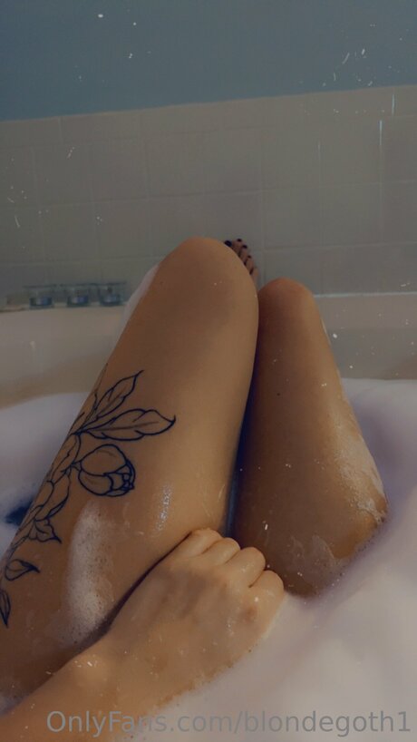 déshabillage onlyfans le sexe meilleur img