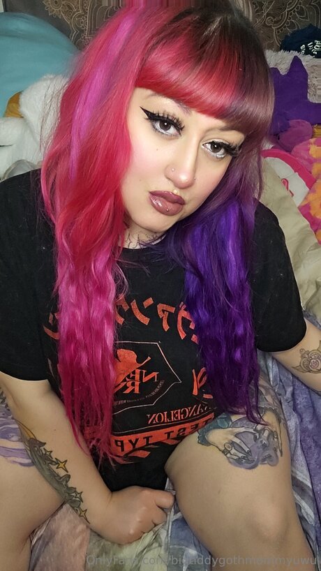 Bigtiddygothmommyuwu star du porno nue archive