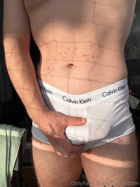 Melvbottom actrice érotique img