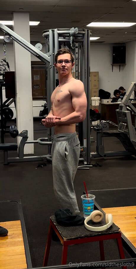 Sidthesloth9 étoile nue images