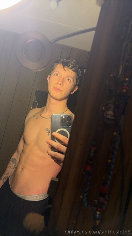 Sidthesloth9 étoile sexy des photos