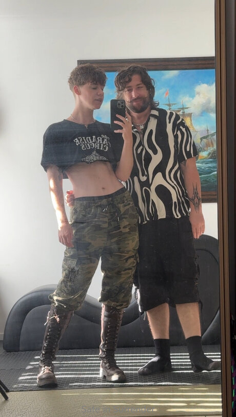 Safeinsurrender nus star du porno photos