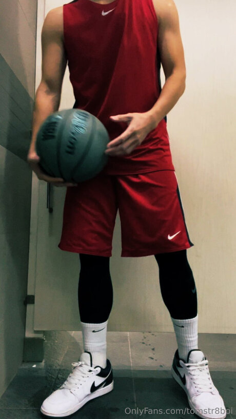 Tomstr8boi étoile parfaite galeries