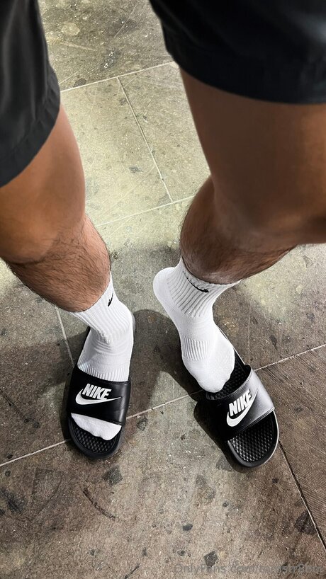 Tomstr8boi modèle nu photo