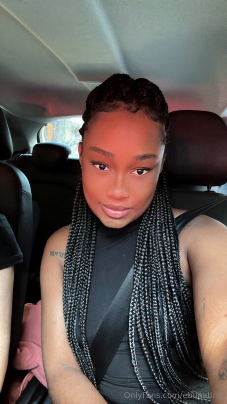 Ebonatina actrice pornographique galerie