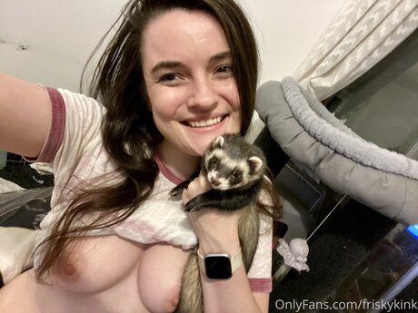 Friskykink actrice libre photos