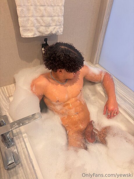 Yewski modèle sympa collection