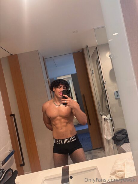 Yewski star du porno gratuite photo