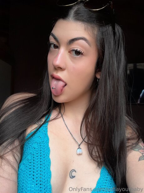 reine de pique onlyfans chaud photos