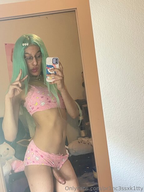 Pr1nc3ssxk1tty modèle érotique images