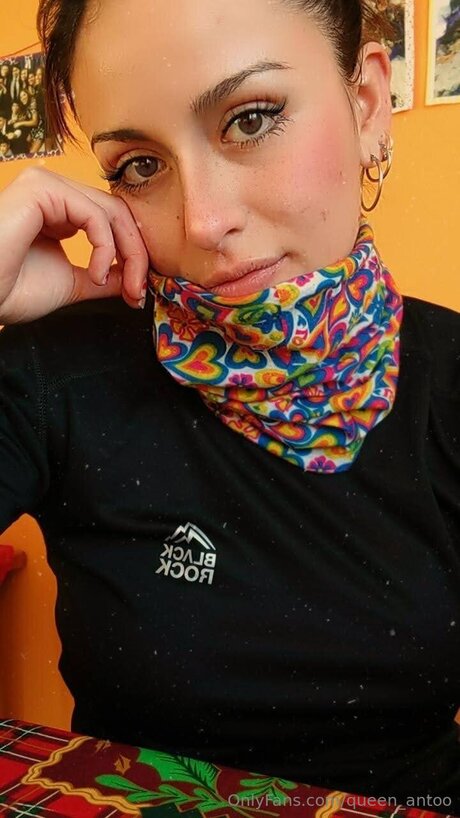 Queen Antoo étoile érotique collection
