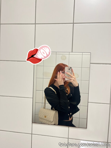 Enkeli Liina nus étoiles galerie