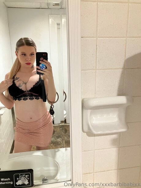 Xxxbarbibabixx actrice adulte img