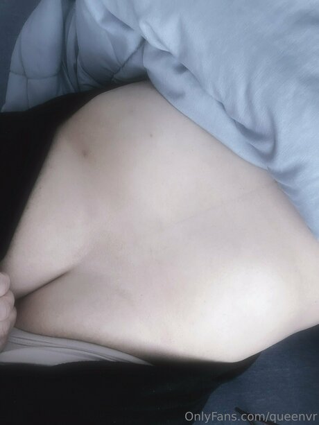 Queenvr modèle adulte photos